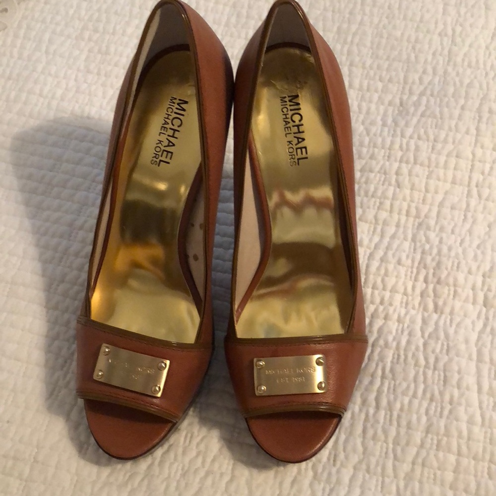 High heel platform shoes